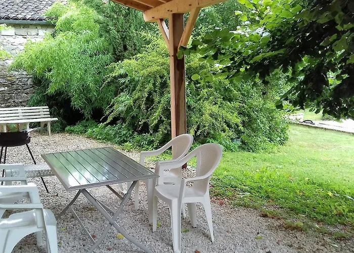 Ancienne Forge Restauree Et Piscine * Sauzet (Lot)